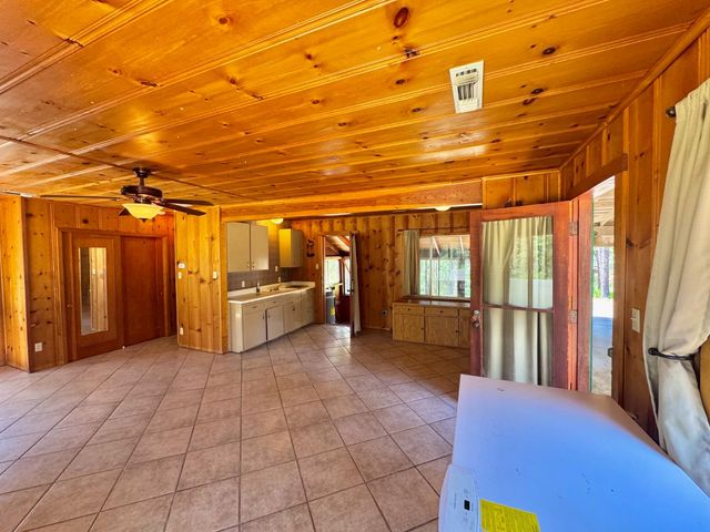 355 Retherford Rd, Colfax, CA 95713