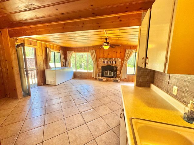 355 Retherford Rd, Colfax, CA 95713