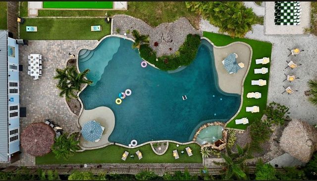 7701 40TH TERRACE N, St Petersburg, FL 33709