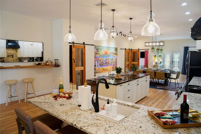 7701 40TH TERRACE N, St Petersburg, FL 33709