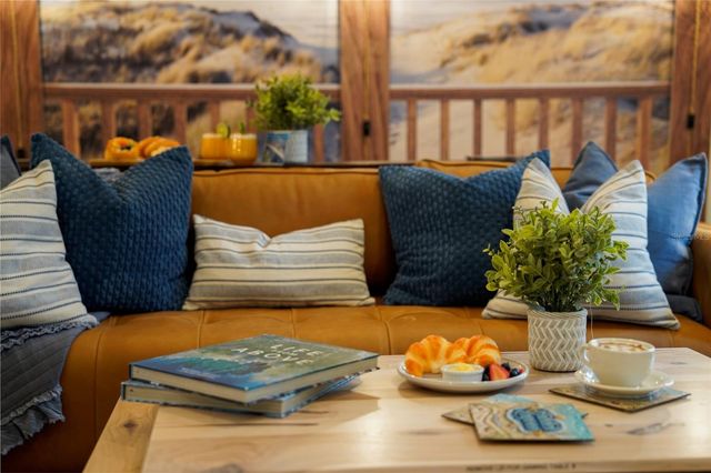 7701 40TH TERRACE N, St Petersburg, FL 33709