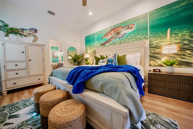 7701 40TH TERRACE N, St Petersburg, FL 33709