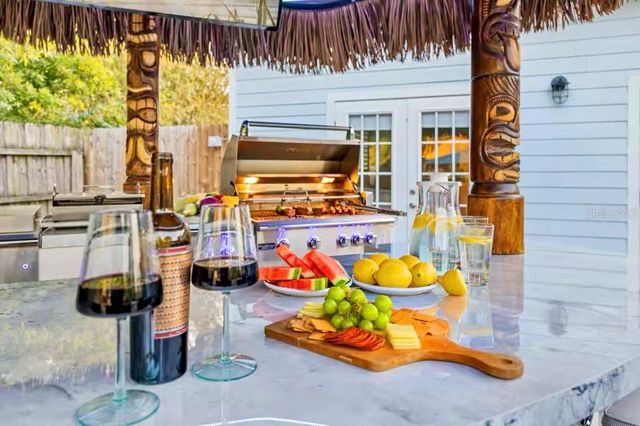 7701 40TH TERRACE N, St Petersburg, FL 33709