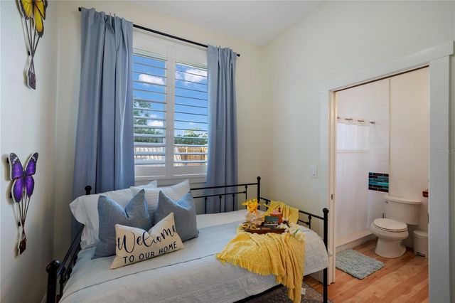 7701 40TH TERRACE N, St Petersburg, FL 33709