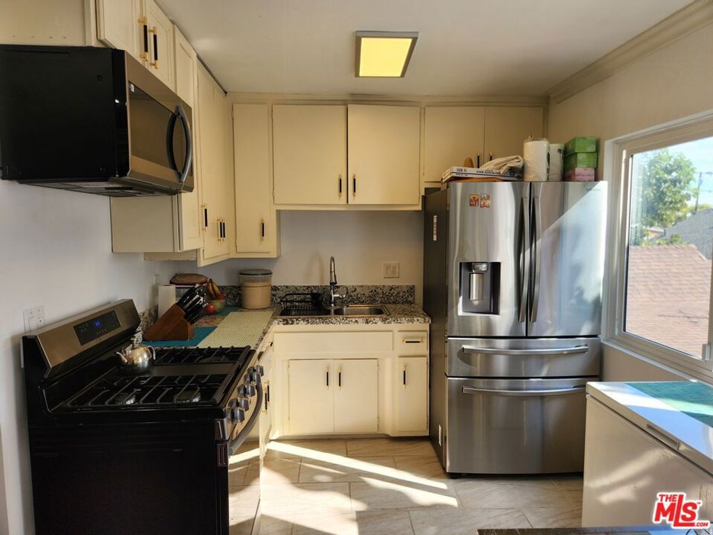 216 S Inglewood Avenue 4, Inglewood, CA 90301 — photo 5