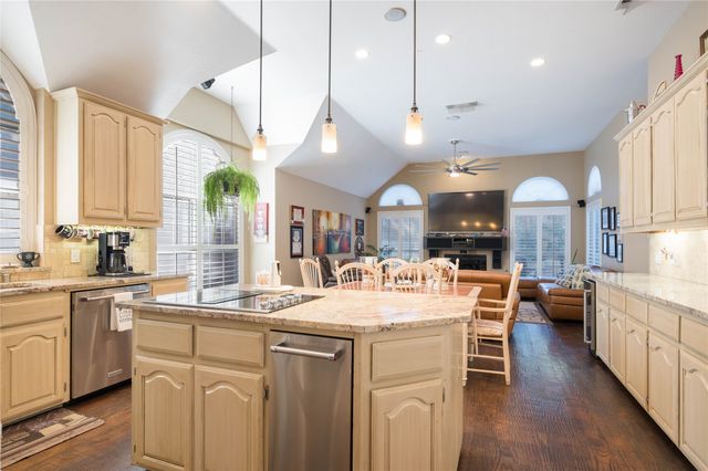 2013 Skelton Street, Flower Mound, TX 75022