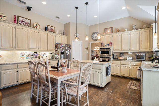 2013 Skelton Street, Flower Mound, TX 75022