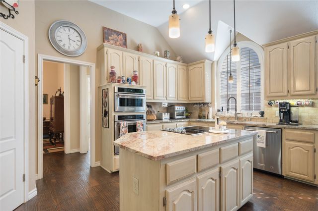 2013 Skelton Street, Flower Mound, TX 75022