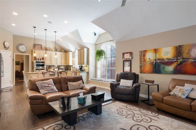 2013 Skelton Street, Flower Mound, TX 75022