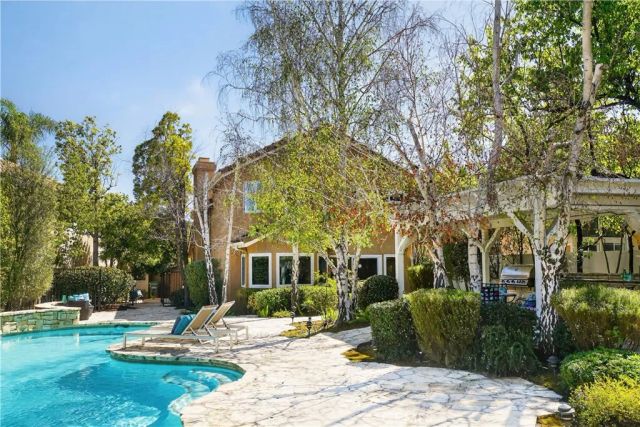 24751 Calle Largo, Calabasas, CA 91302