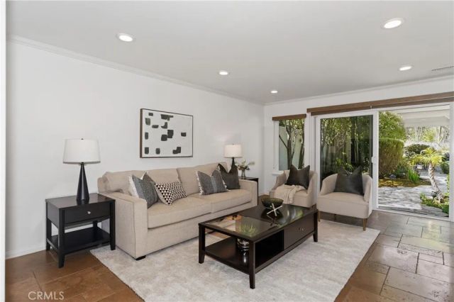 24751 Calle Largo, Calabasas, CA 91302