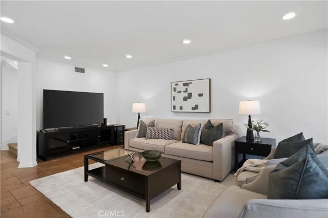 24751 Calle Largo, Calabasas, CA 91302