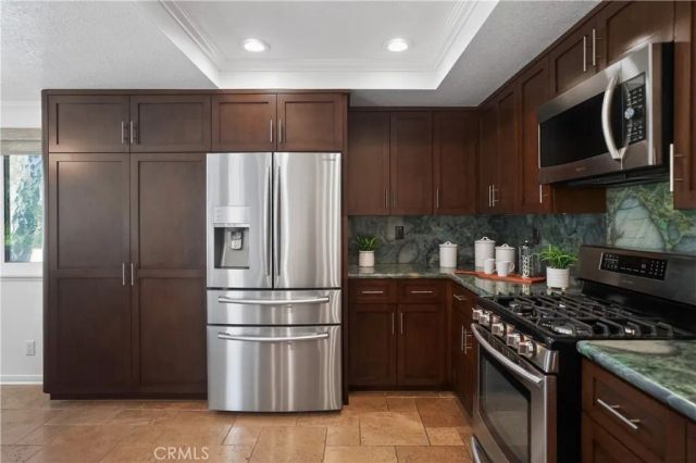 24751 Calle Largo, Calabasas, CA 91302