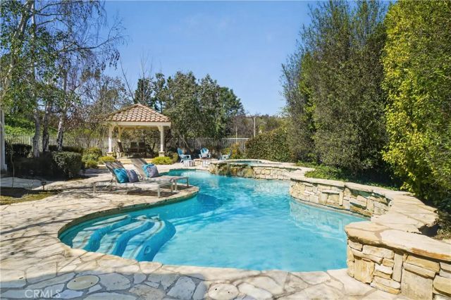 24751 Calle Largo, Calabasas, CA 91302