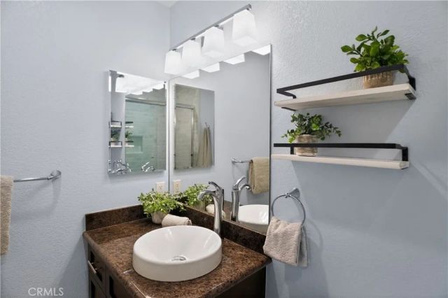 24751 Calle Largo, Calabasas, CA 91302