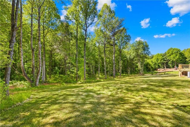 251 Center Lane, Thurmond, NC 28683