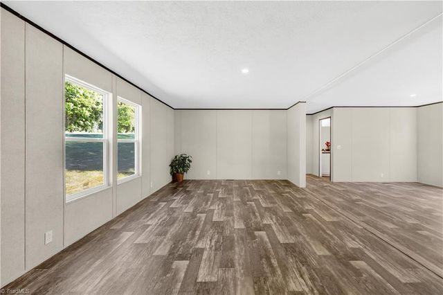 251 Center Lane, Thurmond, NC 28683