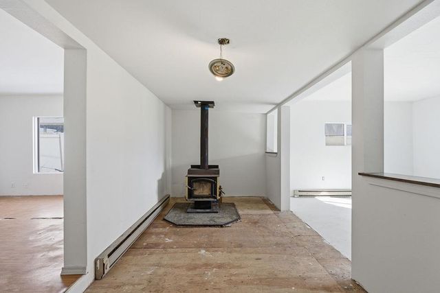 160 SW Creston Ave, Creston, WA 99117