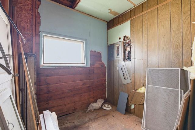 160 SW Creston Ave, Creston, WA 99117