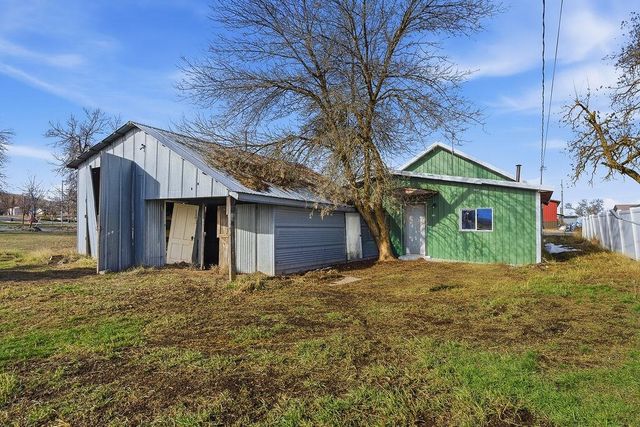 160 SW Creston Ave, Creston, WA 99117