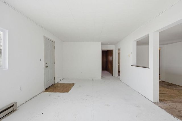 160 SW Creston Ave, Creston, WA 99117