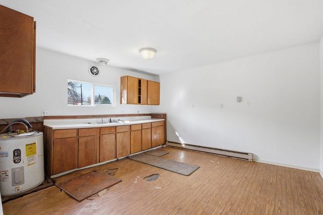 160 SW Creston Ave, Creston, WA 99117