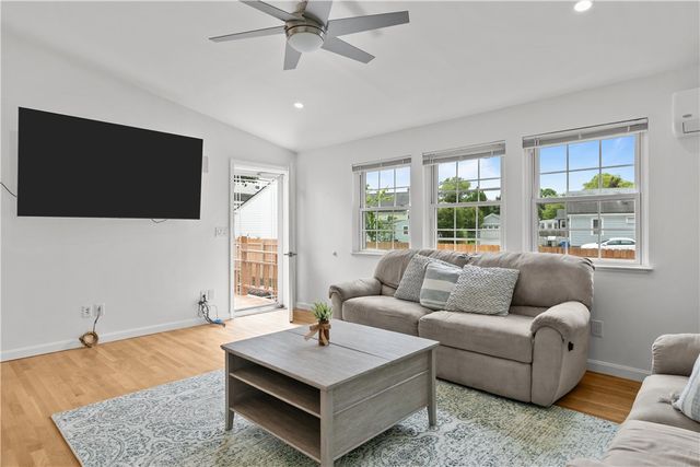 12 Granada Terrace, Middletown, RI 02842