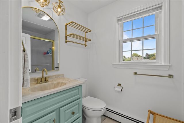 12 Granada Terrace, Middletown, RI 02842