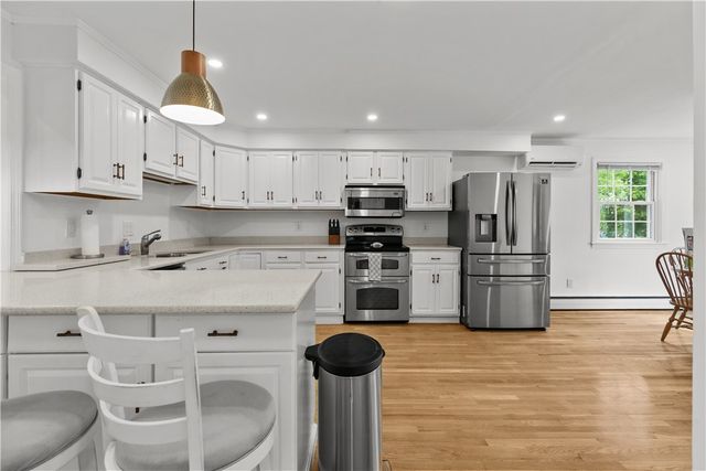 12 Granada Terrace, Middletown, RI 02842