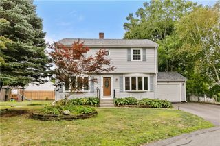 12 Granada Terrace, Middletown, RI 02842