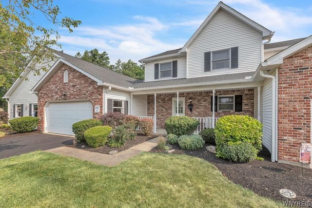 6021 Quaker Hollow Crescent 4, Orchard Park, NY 14127