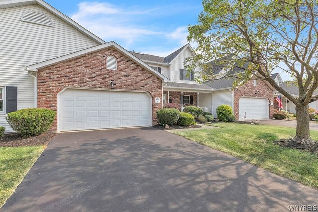 6021 Quaker Hollow Crescent 4, Orchard Park, NY 14127