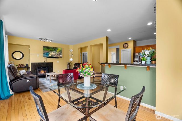 2203 164th Avenue E, Lake Tapps, WA 98391