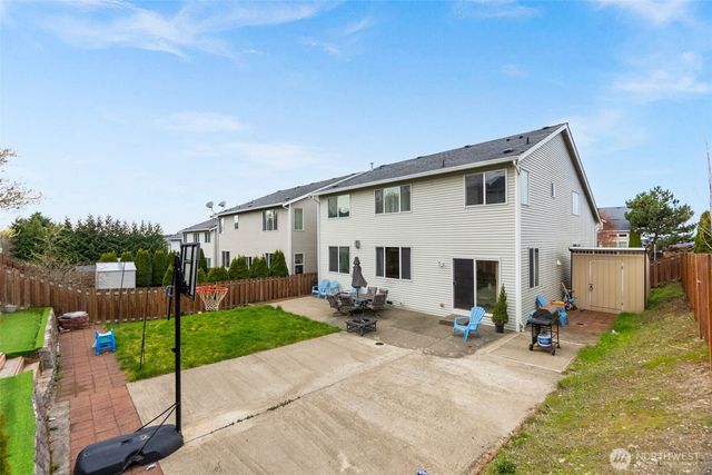 2203 164th Avenue E, Lake Tapps, WA 98391