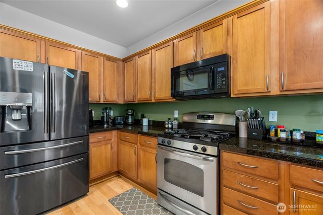 2203 164th Avenue E, Lake Tapps, WA 98391