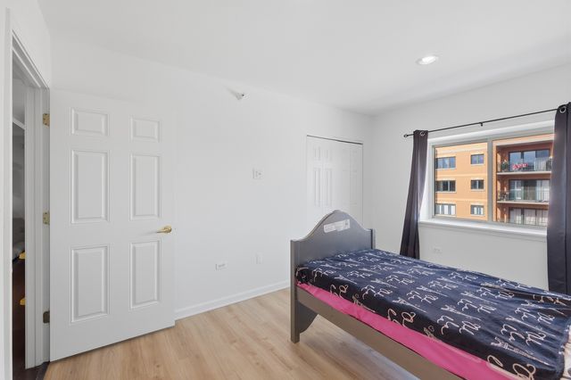 1649 Ashland Avenue 501, Des Plaines, IL 60016