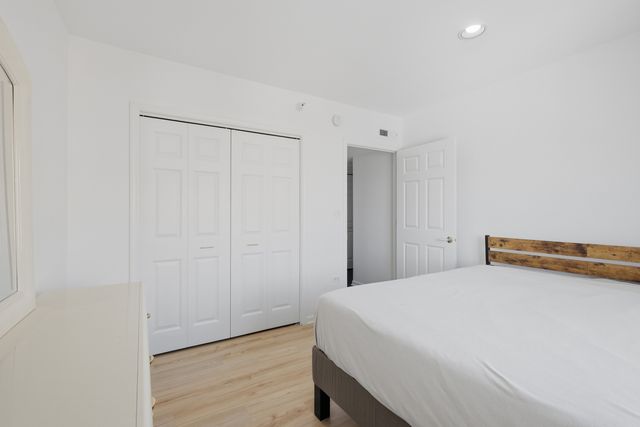 1649 Ashland Avenue 501, Des Plaines, IL 60016