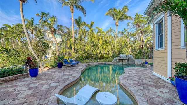 5309 HIDDEN HARBOR ROAD, Sarasota, FL 34242
