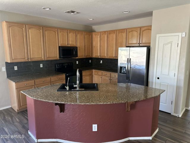 11864 W MONTE VISTA Road, Avondale, AZ 85392