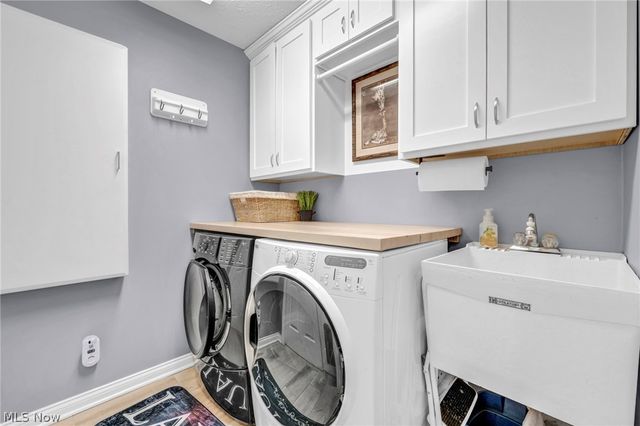 2568 Woodruff Court, Westlake, OH 44145