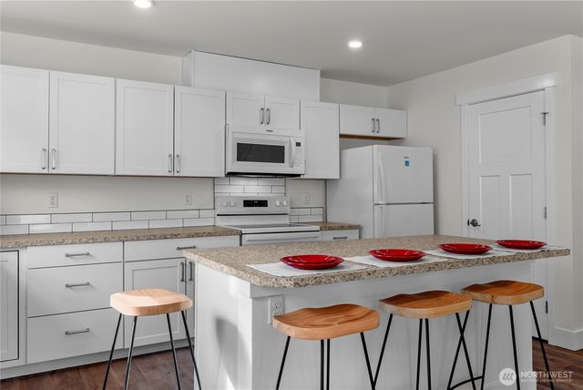 15205 Boat Street SW, Lakewood, WA 98498