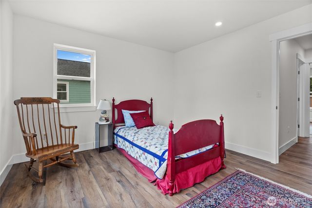 15205 Boat Street SW, Lakewood, WA 98498