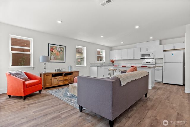 15205 Boat Street SW, Lakewood, WA 98498