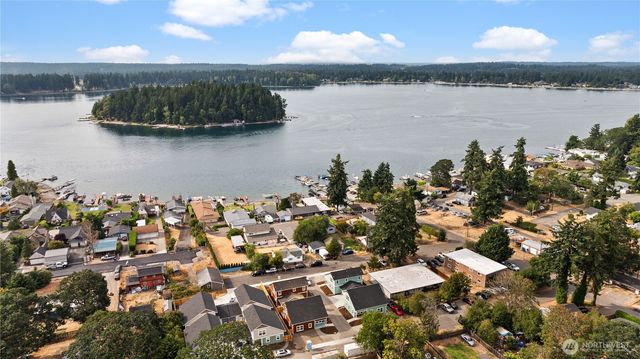 15205 Boat Street SW, Lakewood, WA 98498