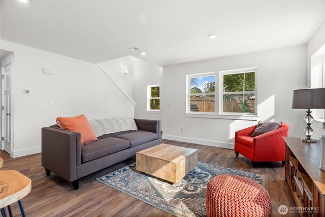 15205 Boat Street SW, Lakewood, WA 98498