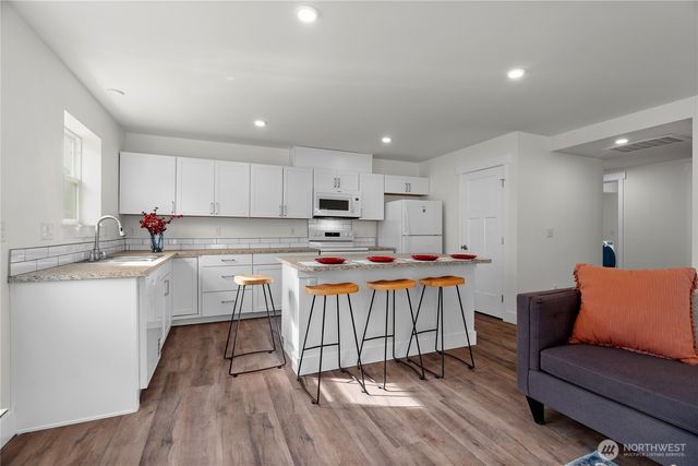 15205 Boat Street SW, Lakewood, WA 98498