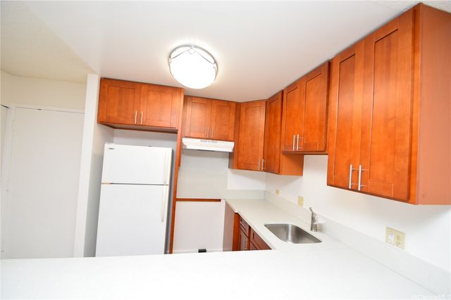 3045 Ala Napuaa Place 1520, Honolulu, HI 96818