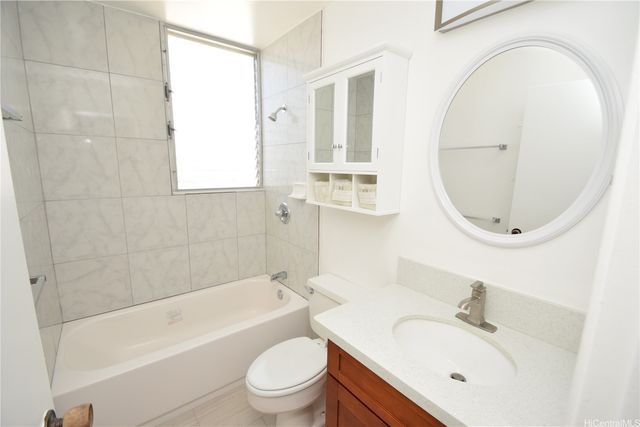 3045 Ala Napuaa Place 1520, Honolulu, HI 96818