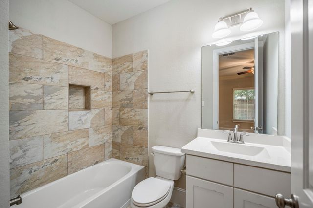 11005 Acorn Falls Drive, Houston, TX 77043