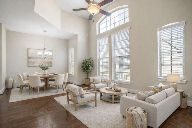 11005 Acorn Falls Drive, Houston, TX 77043